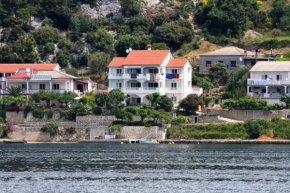 Apartments and rooms by the sea Supetarska Draga - Gornja, Rab - 11579
